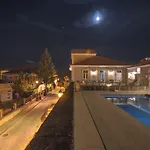 Casa Muralhas Hotel 3*