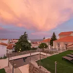 Casa Muralhas Hotel