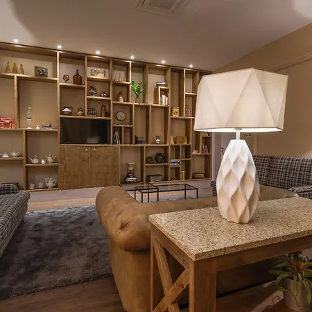 Casa Muralhas 3* קוביליה