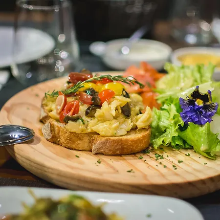 Casa Muralhas Hotel 3*