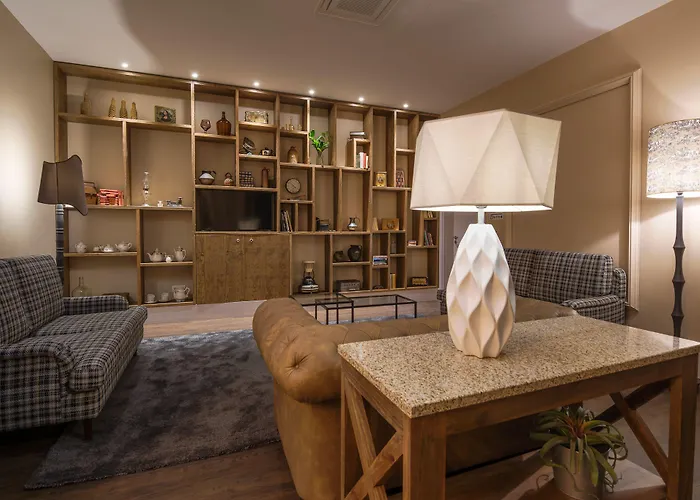 Casa Muralhas 3* كوفيلهَ