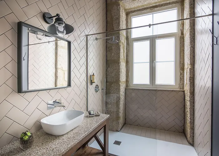 فندق Casa Muralhas كوفيلهَ
