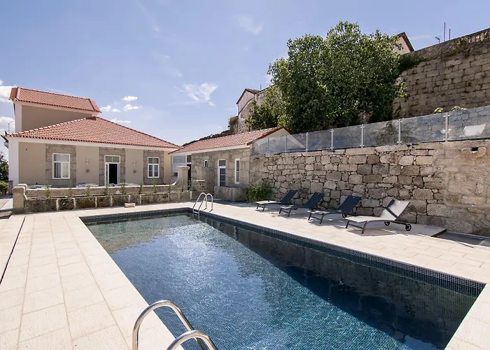 Casa Muralhas فندق 3*