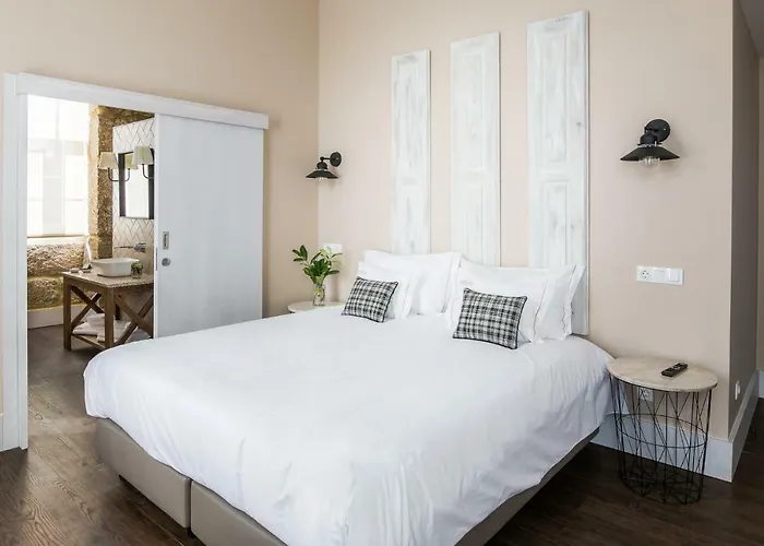 فندق Casa Muralhas كوفيلهَ